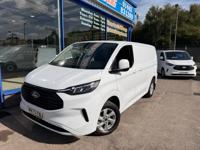 2025 Ford Transit Custom photo 1