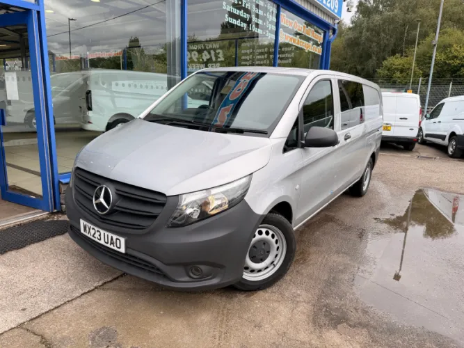 2023 Mercedes-Benz Vito photo 1