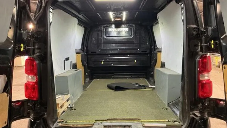 2020 VAUXHALL VIVARO photo 1