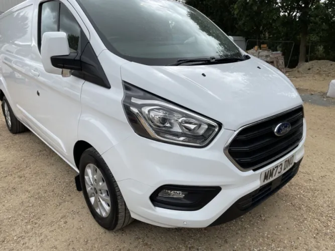 2023 Ford TRANSIT CUSTOM L2 photo 1