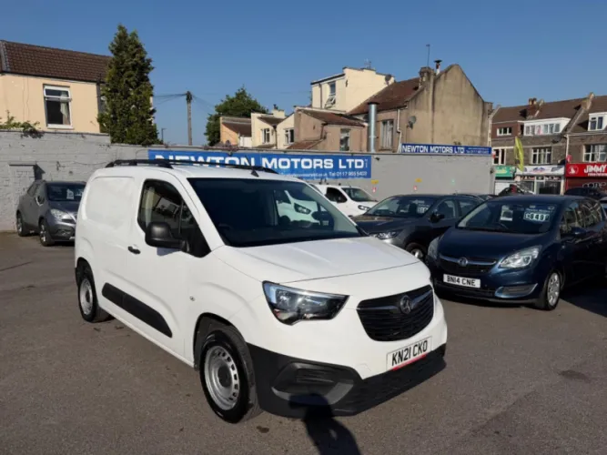 2021 VAUXHALL COMBO photo 1