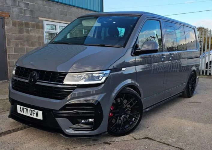 2022 VOLKSWAGEN TRANSPORTER photo 1