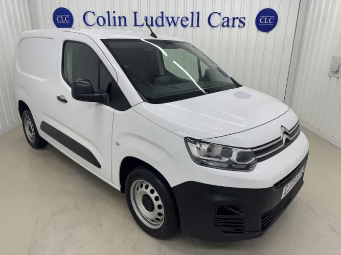 2023 Citroen Berlingo photo 1