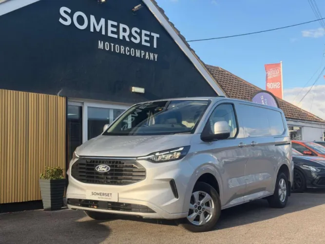 2025 FORD TRANSIT CUSTOM photo 1