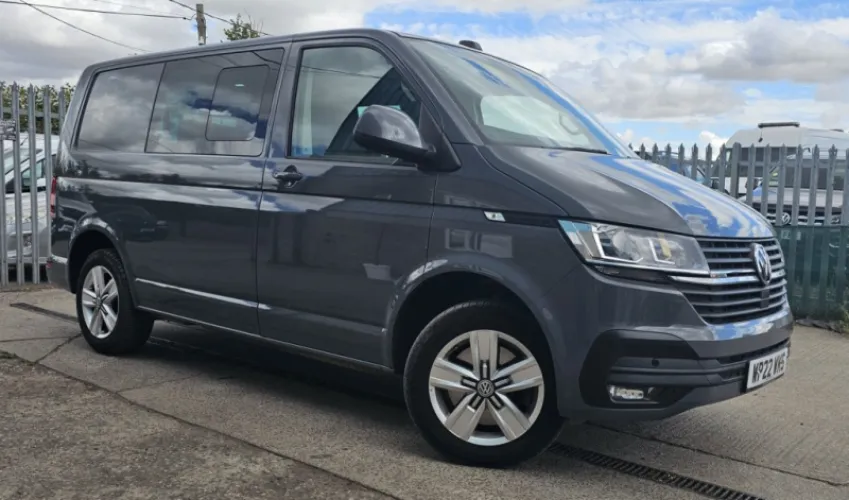 2022 VOLKSWAGEN TRANSPORTER photo 1