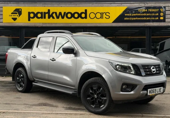 2020 NISSAN NAVARA photo 1