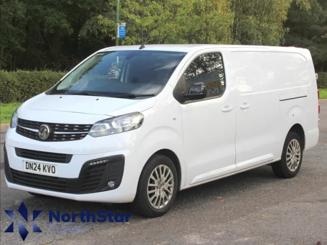 2024 Vauxhall Vivaro photo 1