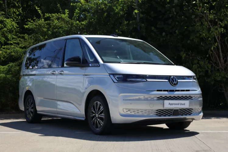 2024 Volkswagen MULTIVAN TSI eHybrid photo 1