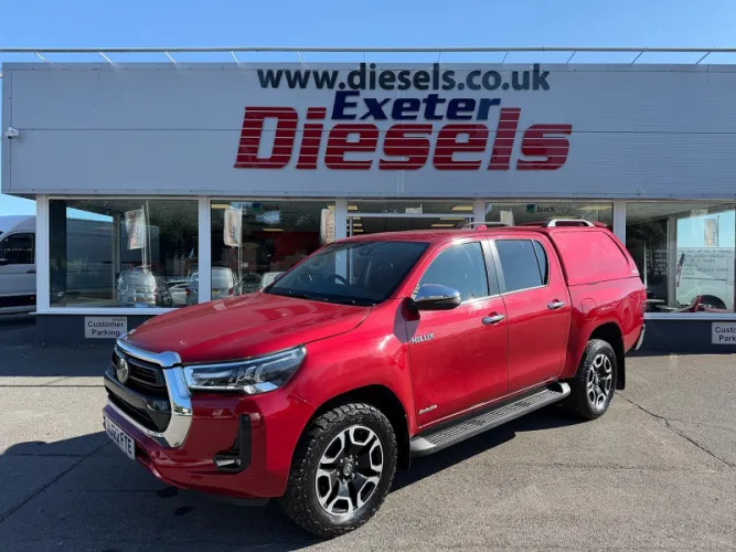 2022 Toyota Hilux photo 1