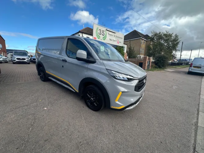 2025 Ford Transit Custom photo 1