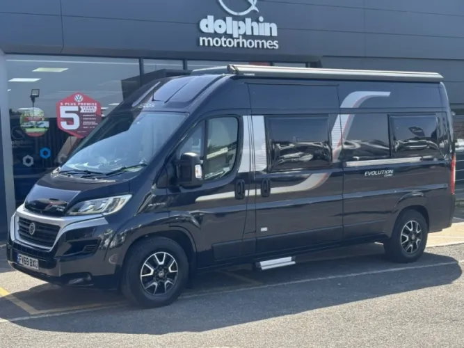 2019 Your selected motorhomes to photo 1