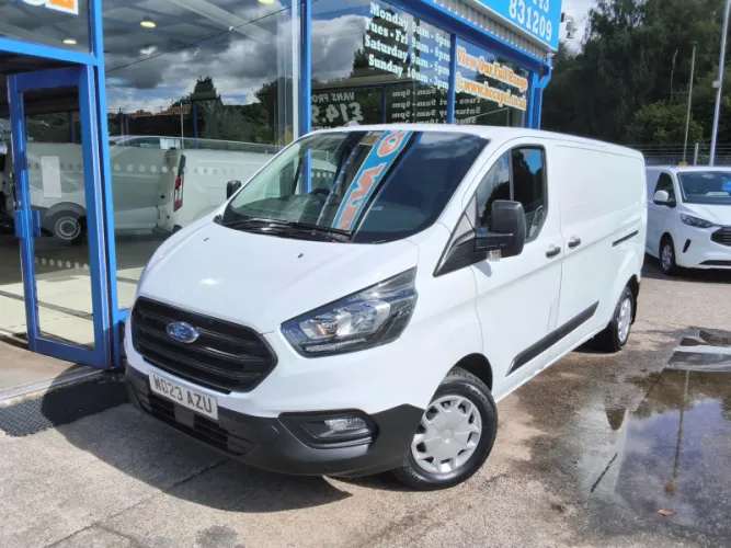 2023 Ford Transit Custom photo 1