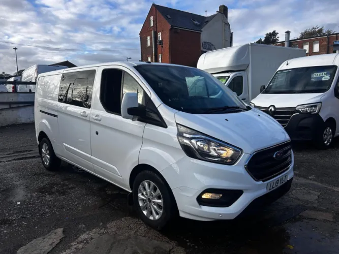 2019 Ford Transit Custom photo 1