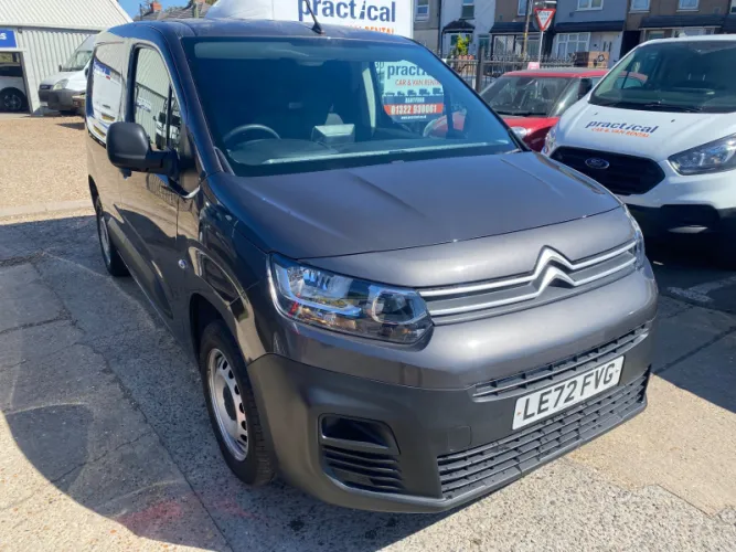 2023 Citroen Berlingo photo 1