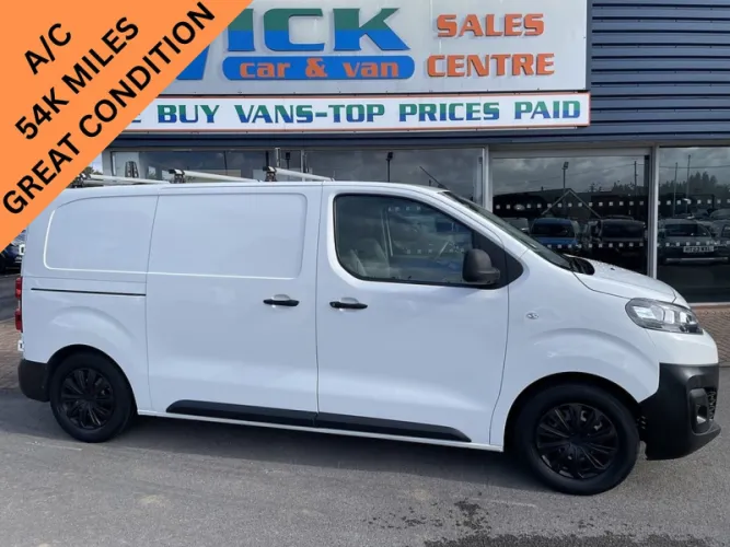 2021 Citroen Dispatch photo 1