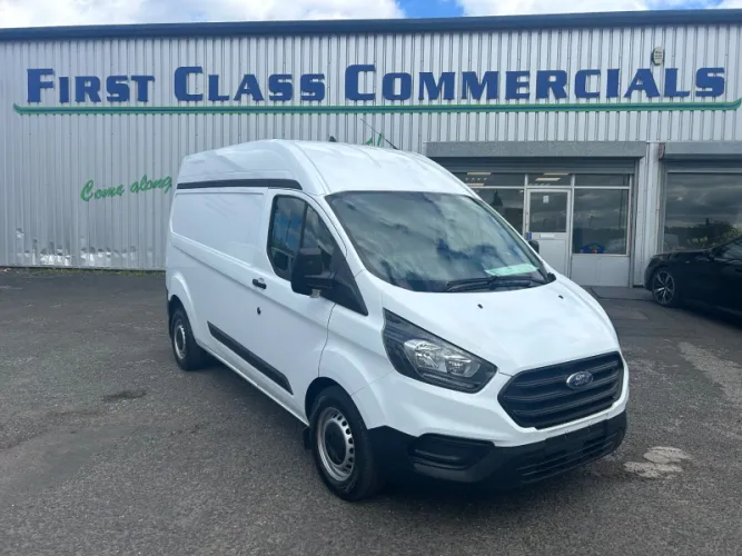 2026 Ford Transit Custom photo 1