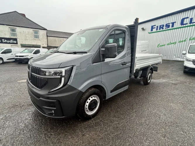 2026 Renault Master photo 1