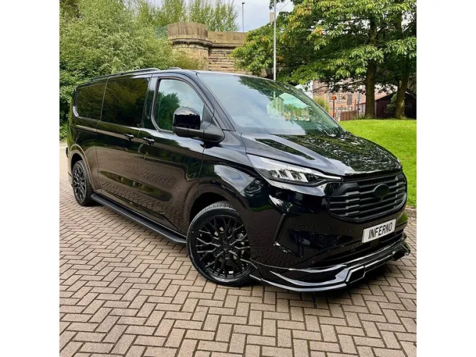 2025 Ford 2025 Transit Custom photo 1