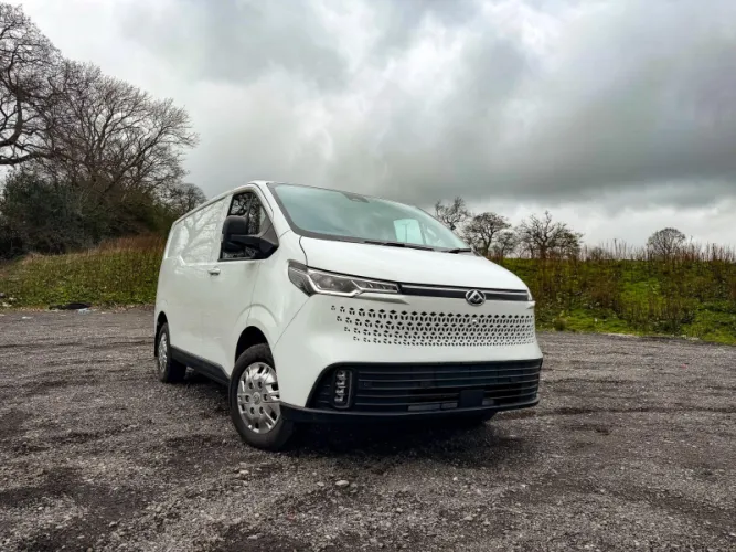 MAXUS eDeliver 7 photo 1
