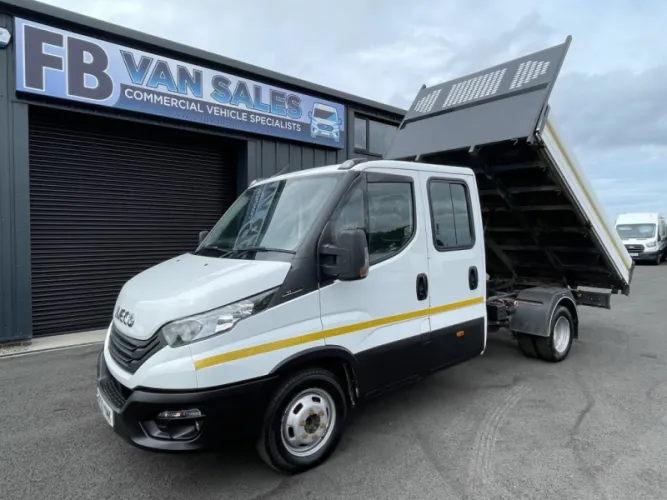 2023 IVECO DAILY photo 1