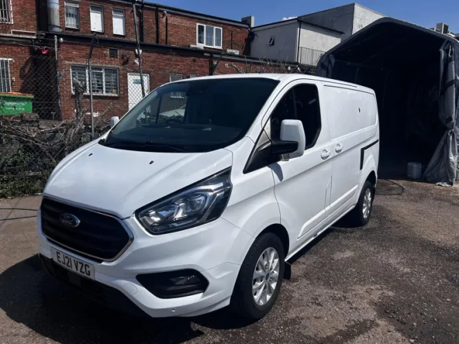 2021 Ford Transit Custom photo 1