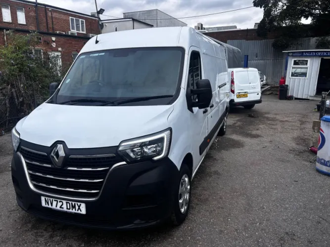 2022 Renault Master photo 1