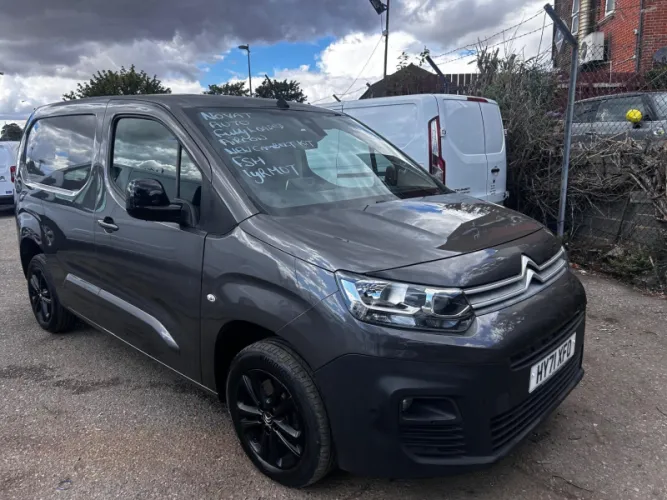 2021 Citroen Berlingo photo 1
