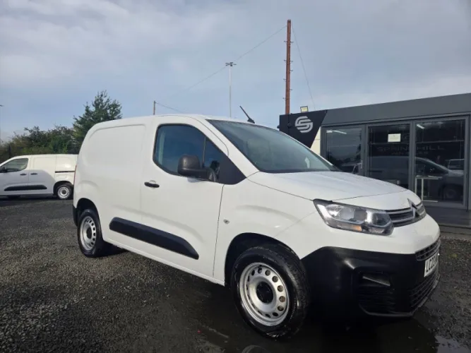 2023 CITROEN BERLINGO photo 1