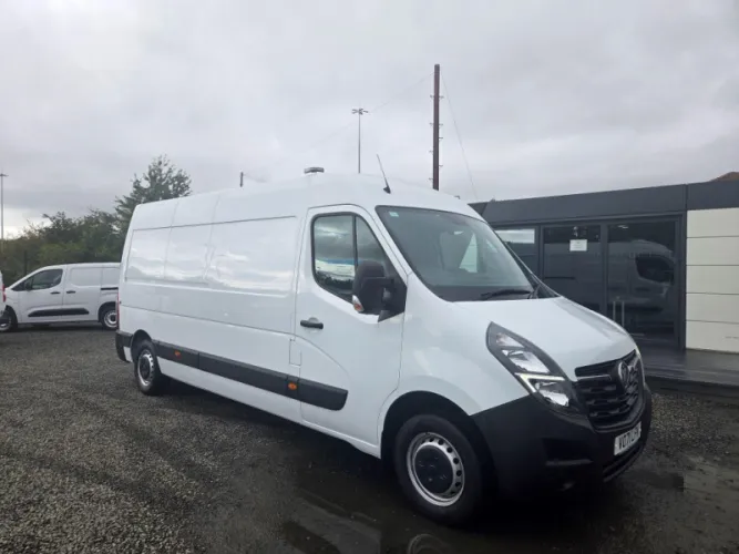 2021 VAUXHALL MOVANO photo 1