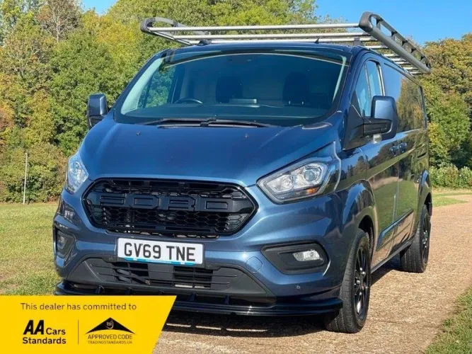2019 Ford Transit Custom photo 1
