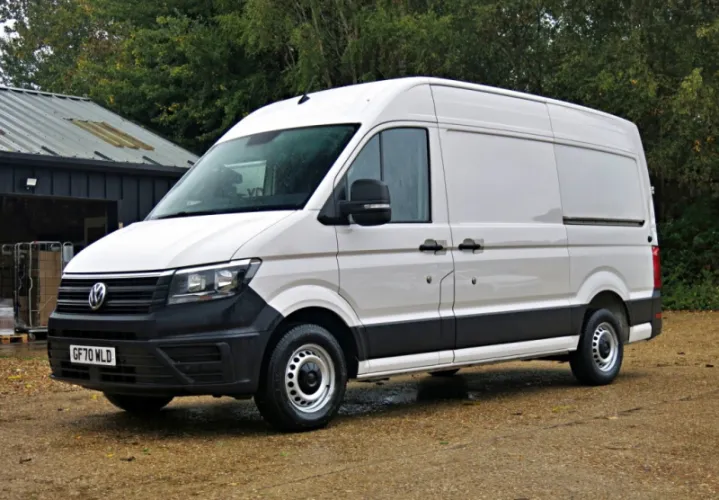 2020 VOLKSWAGEN CRAFTER photo 1
