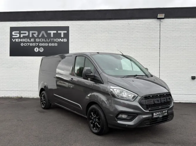 2019 Ford Transit Custom photo 1