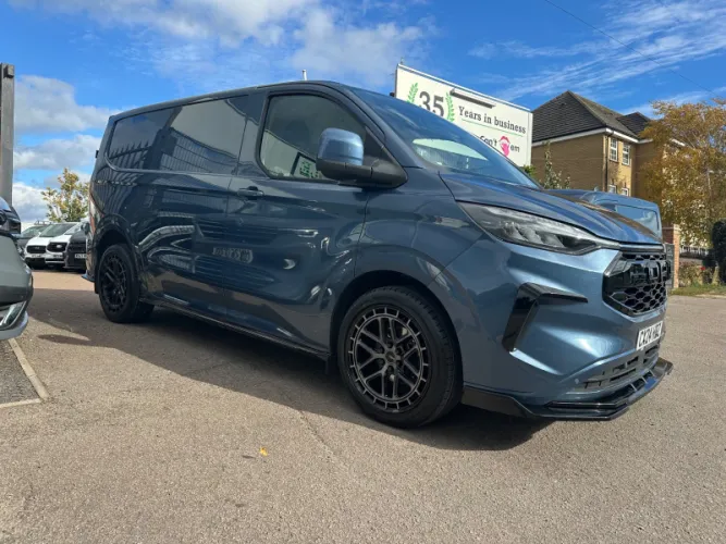 2024 Ford Transit Custom photo 1