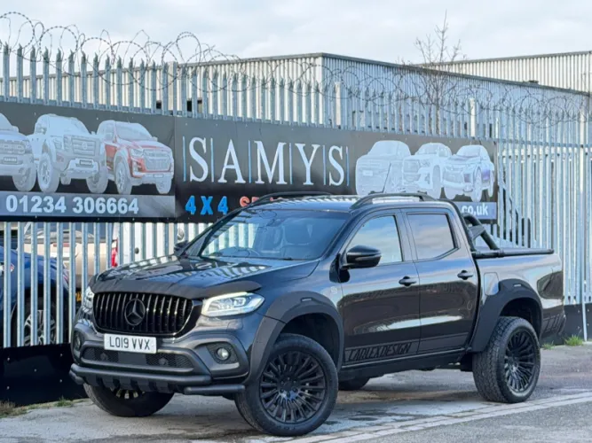 2019 Mercedes-Benz X Class photo 1