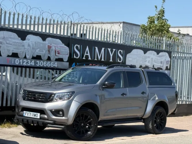 2021 Nissan Navara photo 1