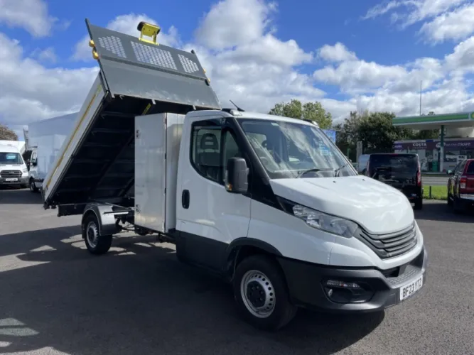 2023 IVECO DAILY photo 1