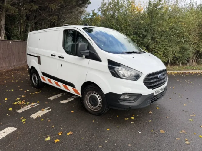 2022 FORD TRANSIT CUSTOM photo 1