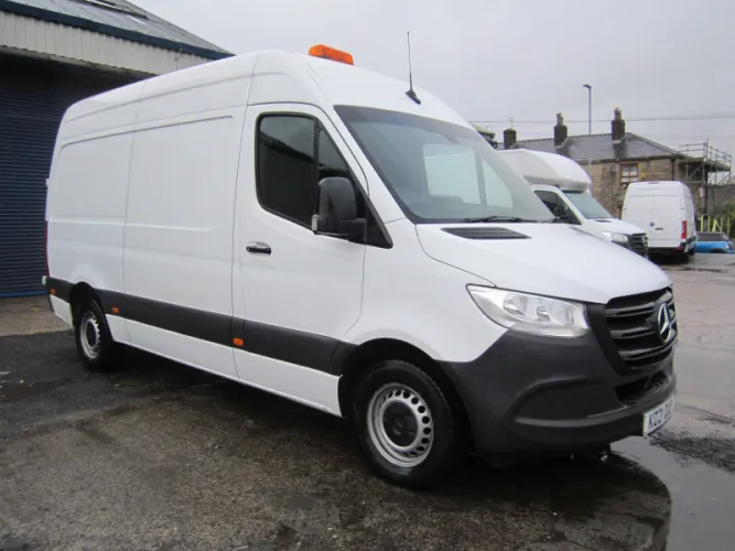 Mercedes-Benz MERCEDES SPRINTER 315CDI photo 1