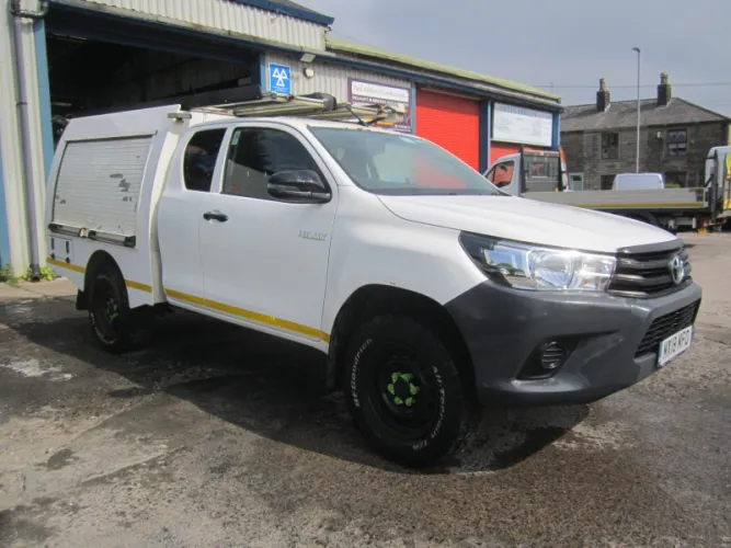 Toyota HILUX ACTIVE EXTRA photo 1