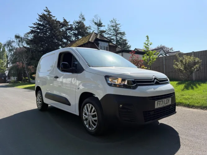 2022 Citroen Berlingo photo 1