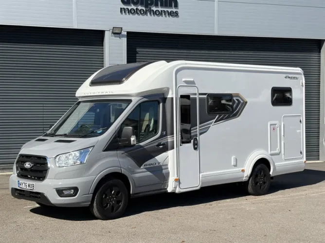2026 Your selected motorhomes to photo 1