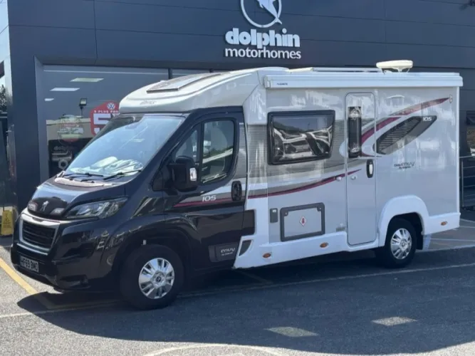 2020 Your selected motorhomes to photo 1