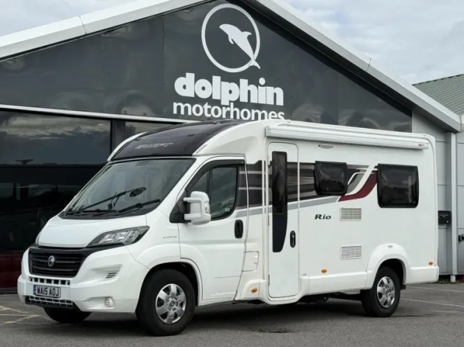 2015 Your selected motorhomes to photo 1
