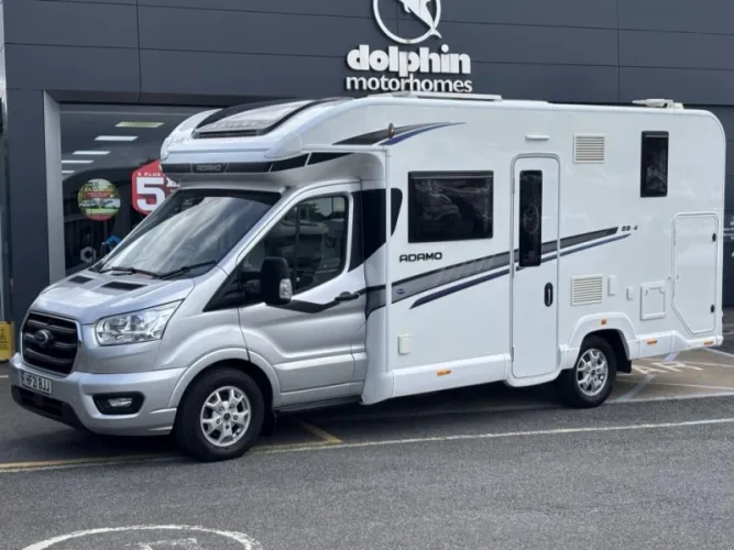 2021 Your selected motorhomes to photo 1