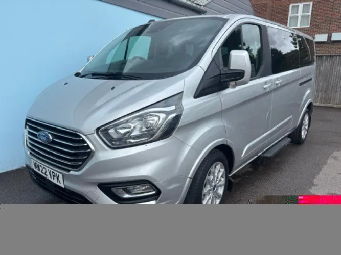 2022 Ford Tourneo Custom photo 1