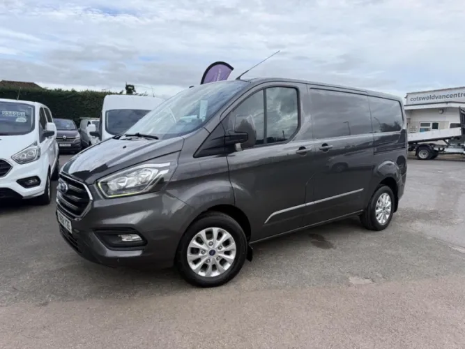 2026 Ford Transit Custom photo 1