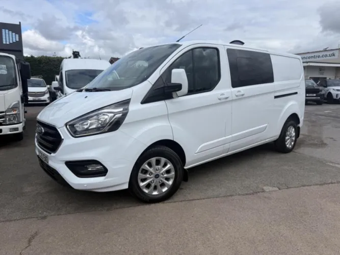2026 Ford Transit Custom photo 1