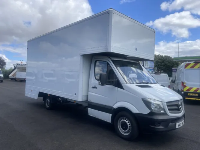 2017 MERCEDES-BENZ SPRINTER photo 1