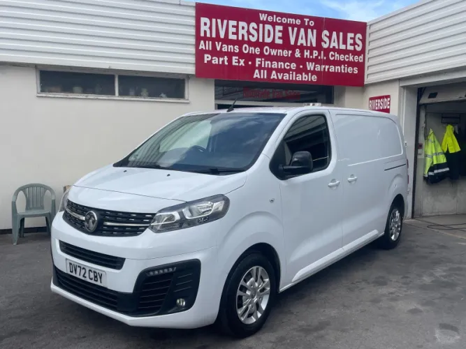 2018 Ford Transit photo 1