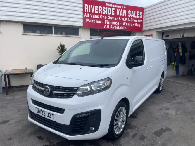 2022 Vauxhall Combo photo 1